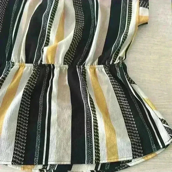 Monteau Black Yellow White Striped Short Sleeve Top Size Large - Picture 11 of 12